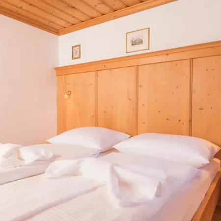 Bernhofer Apartment *