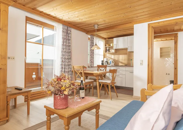 Bernhofer Apartment *